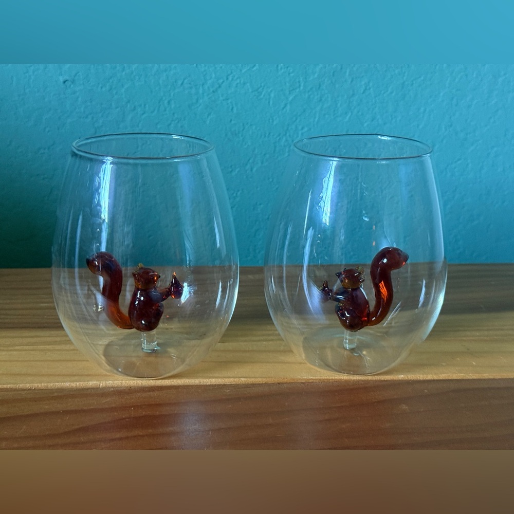 Two Stemless Wine Glasses with Brown Glass squirrel Inside 4.5”